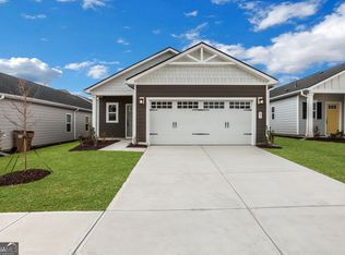 61 Storm Ln, Hoschton, GA 30548