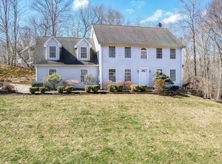 5 Rebecca Ln E, Moodus, CT 06469