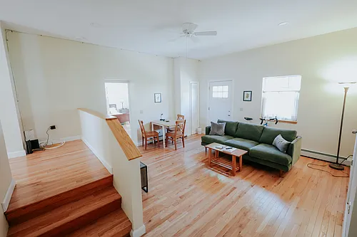 114 Field St #3 Photo 1