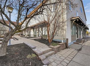 49 Ontario St #11, Grimsby, ON