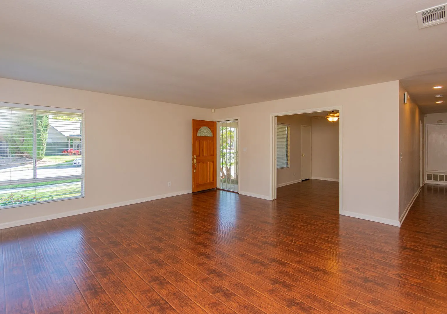 Spacious 4 Bedroom Single Story Home in Oceanside with a Pool! — Photo 3