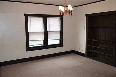 5th image of 1128 E Auer Ave