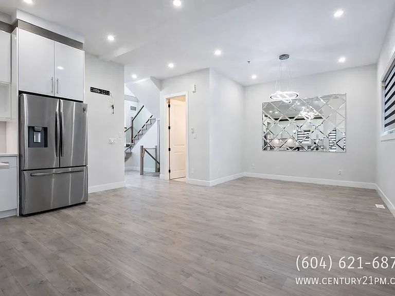 36701 Carl Creek Cres #UPPER — Photo 6