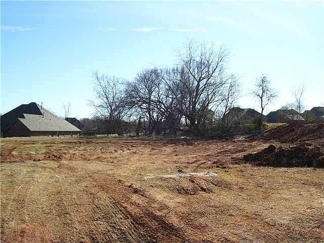 2nd image of 5400 NW 132nd St