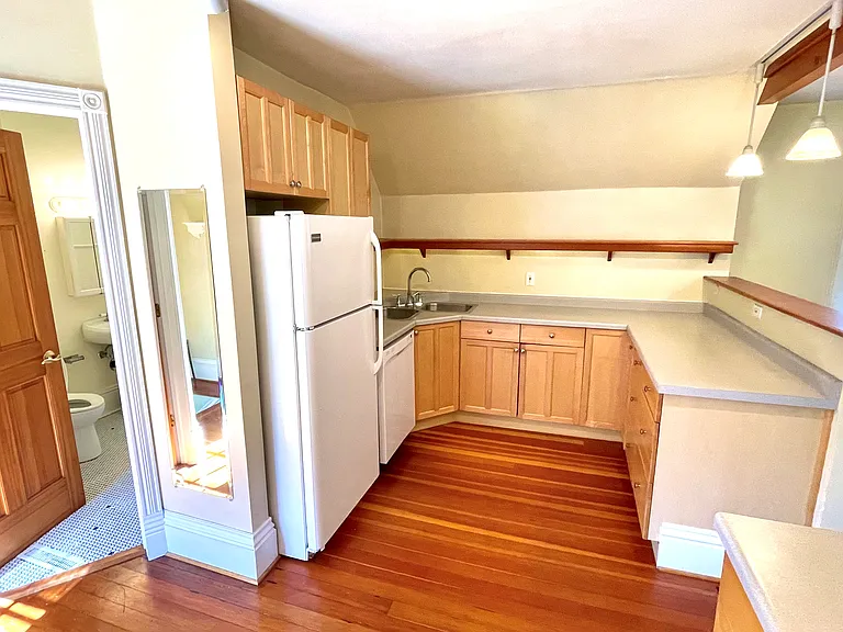 Kitchen, wrap around counters, lots of cabinet space.