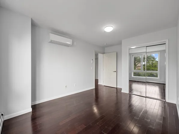 138-12 Northern Boulevard image 12 of 17