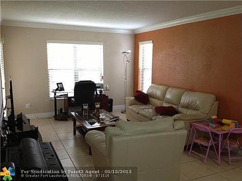 3rd image of 8425 NW 61st St