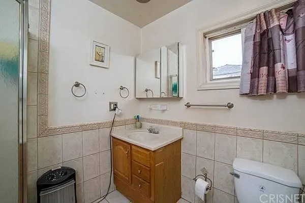 6971 Cozycroft Ave — Photo 11