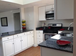 27 Crestview Rd, Waltham, MA 02451