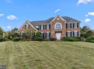 560 Lederach Station Way, Lower Salford, PA 19438