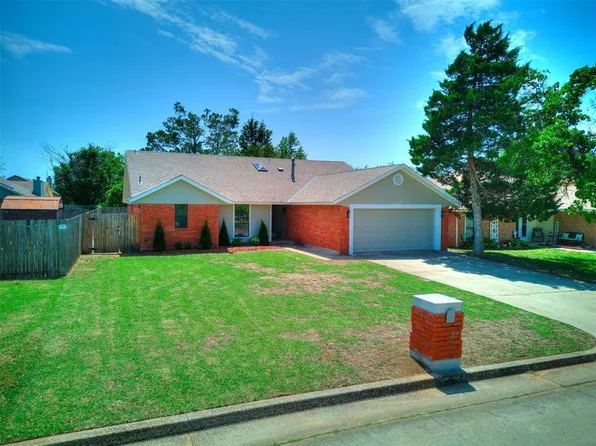 10516 Herbert Dr, Midwest City, OK 73130