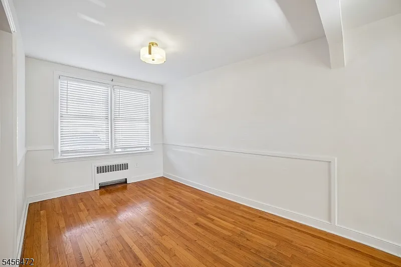 2 bed, 1.0 bath, $2,500 — Photo 4