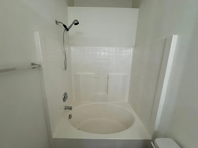 6918 Creft Cir — Photo 15