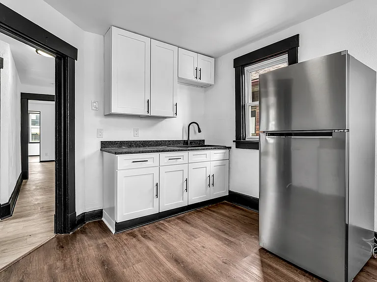 1615 McClure St #2 — Photo 10