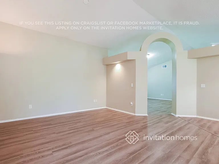 328 Inglenook Cir — Photo 6