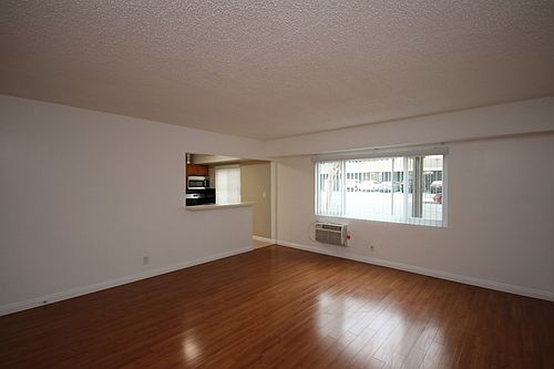 5th image of 5324 Baldwin Ave APT 14