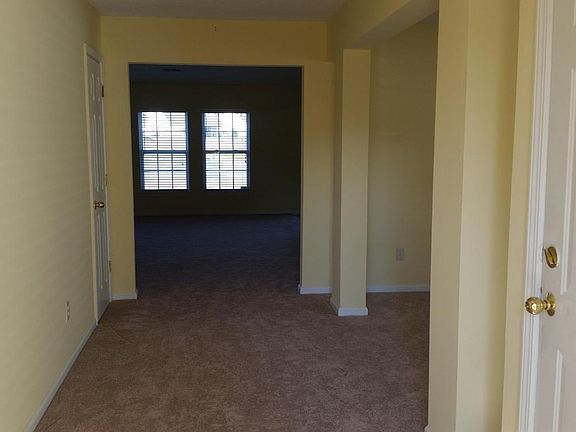 2nd image of 5048 Thornton Dr