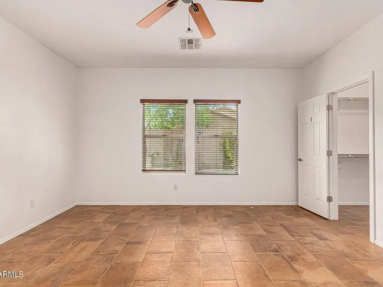 10847 W Avenida Del Rey — Photo 14