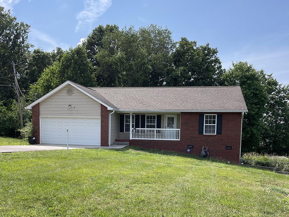 1st image of 1625 NW Lazy Ln