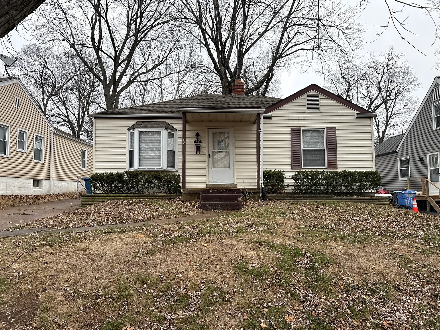 414 Superior Dr photo 1