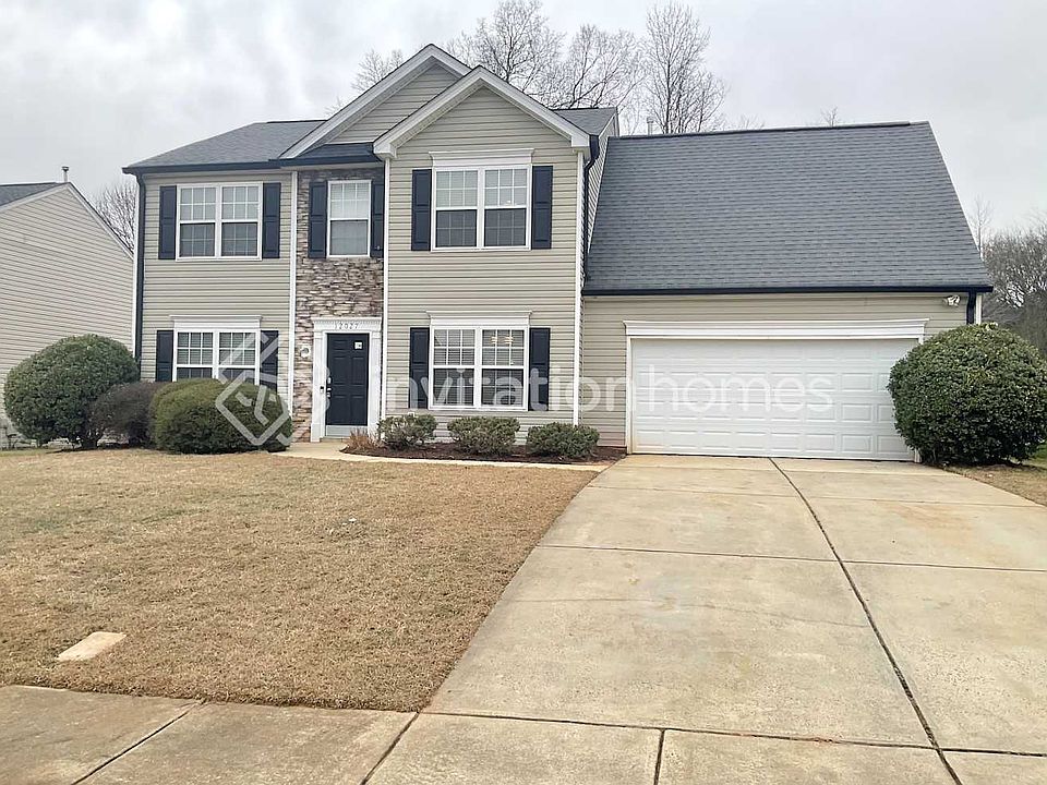 1st image of 12027 Chantress Ln