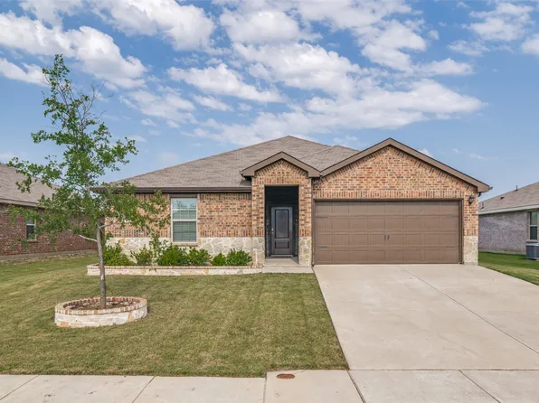 1302 Lowhill Dr, Royse City, TX 75189