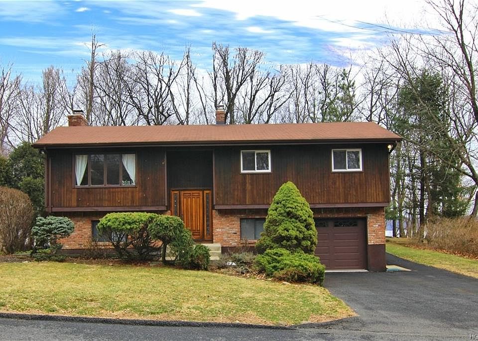 1st image of 90 Piermont Pl