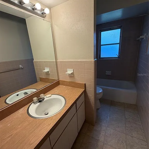 517 London Rd — Photo 11