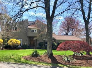 9 Clark Rd, Smithfield, RI 02917