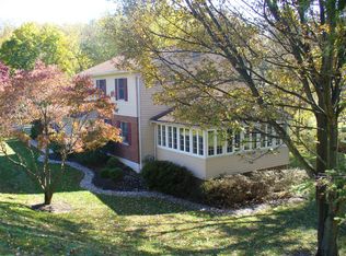 700 Spring Line Dr, West Chester, PA 19382