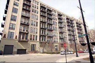 5th image of 758 N Larrabee St APT 212