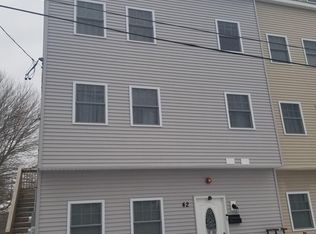 42 Jamaica St, Lawrence, MA 01843