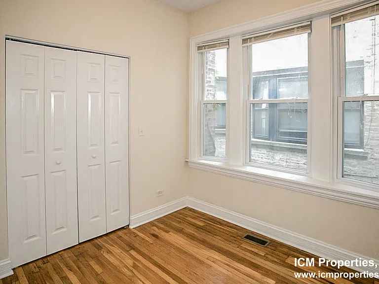 3711 N Wilton Ave #1 — Photo 5