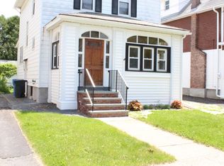 90 Grove Ave, Albany, NY 12208