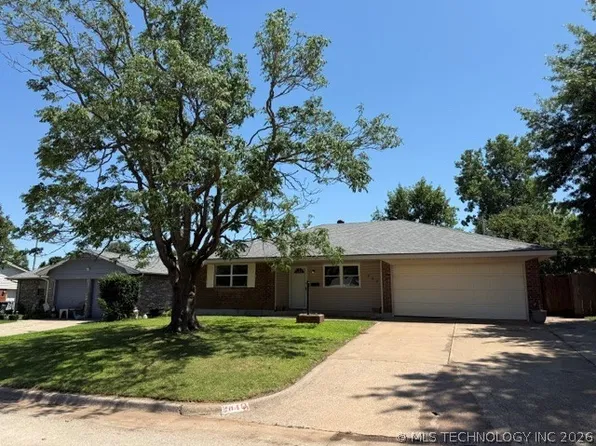 204 E Bass Ave, Yukon, OK 73099