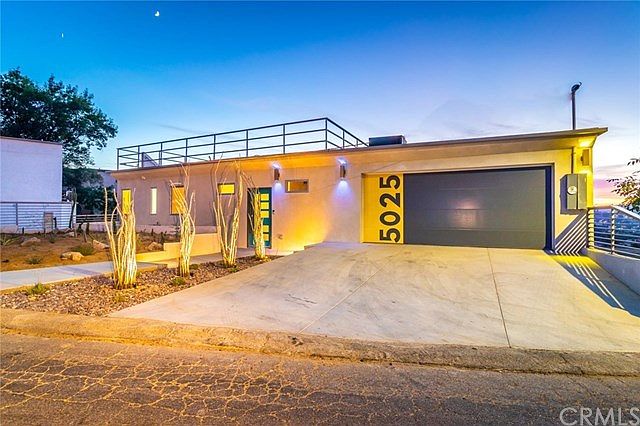 1st image of 5025 E La Calandria Dr