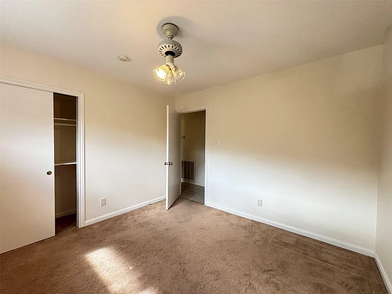 12342 Barryknoll Ln — Photo 19