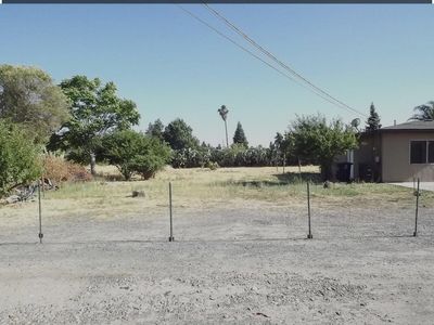 Rocky Ln, Riverbank, CA, 95367
