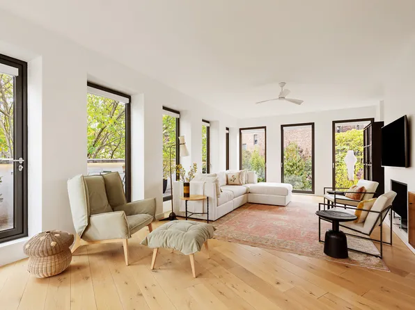 280 Saint Mark's Avenue image 1 of 21