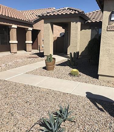3rd image of 45974 W Holly Dr
