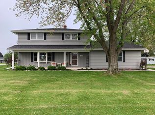 317 S Pershing St, Howards Grove, WI 53083
