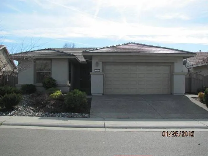 2557 Goshawk Ln photo 1
