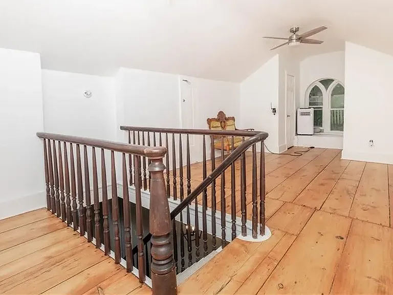 2318 Fleming Rd — Photo 22