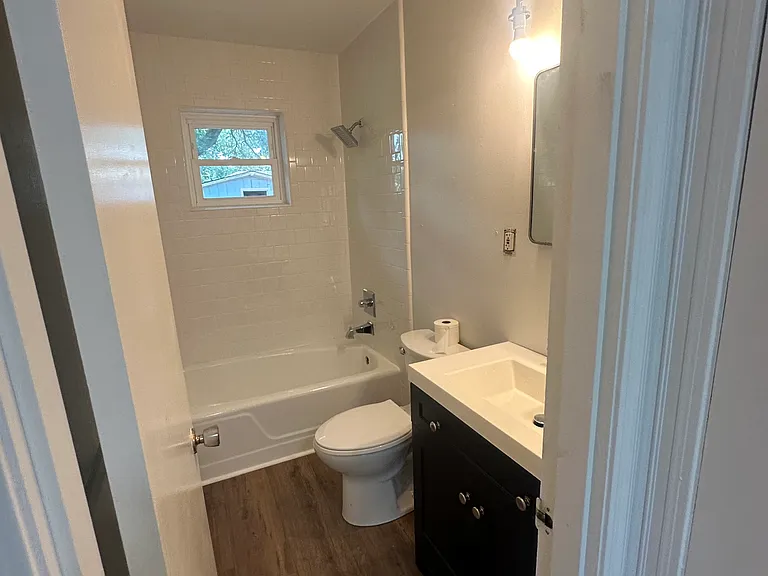 2408 Middlecoff Dr — Photo 13