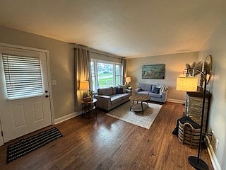 5th image of 4513 Hannah Dr