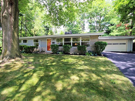 2nd image of 1627 Southbrook Dr