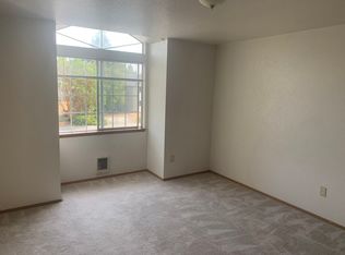 1195 SW Kaleeton Loop #2, Oak Harbor, WA 98277