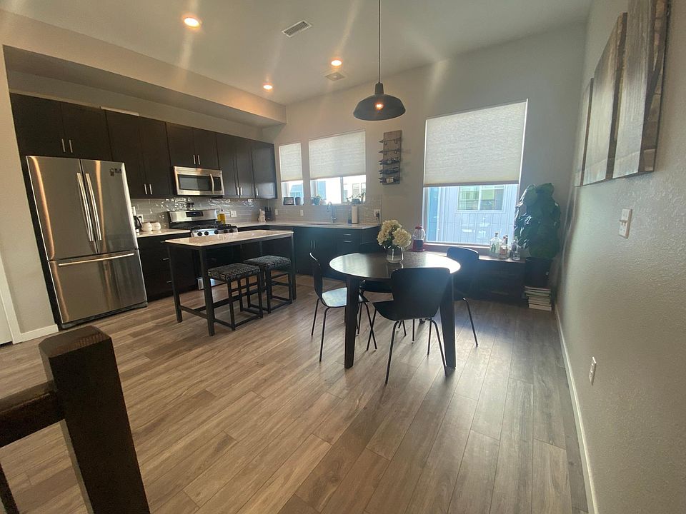 Kitchen/dining area