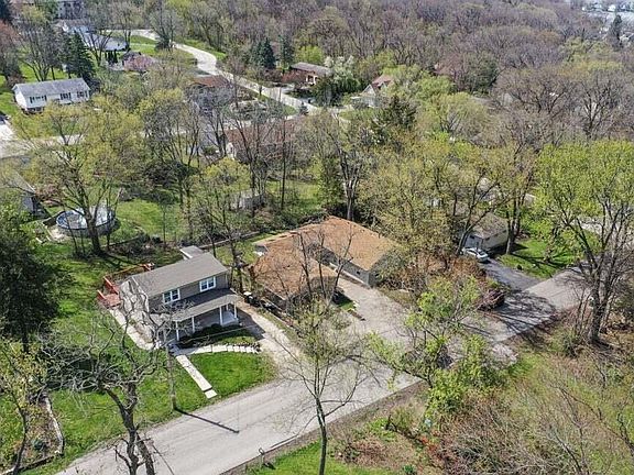 2nd image of 509 Sunset ROAD