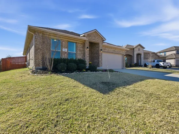 1506 Livermore Ln, Cleburne, TX 76033